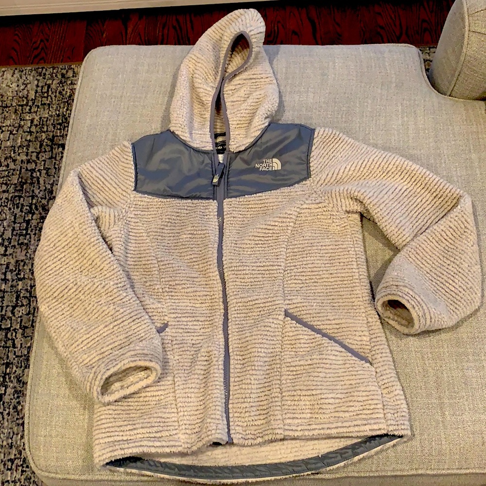 Gently Used Girl’s North Face Fleece Size L